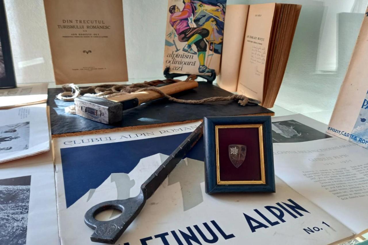 Galeria Turismului Montan ξενώνας Cîrţişoara Εξωτερικό φωτογραφία